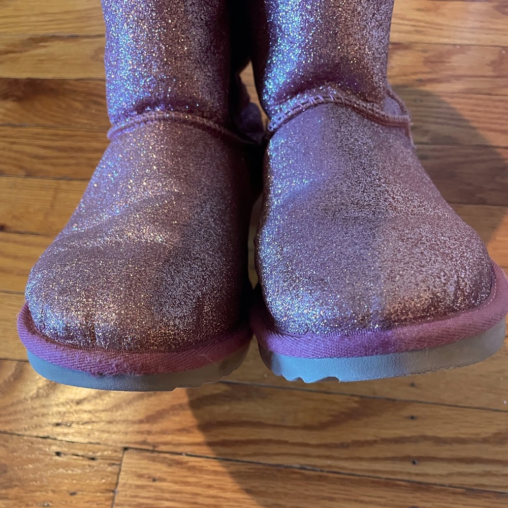 Ugg boots; 5, pink, glitter